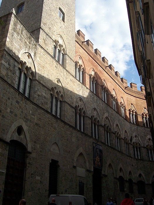 Palazzo Chigi-Saracini