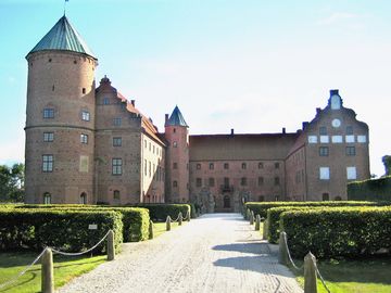 Skarhult Castle