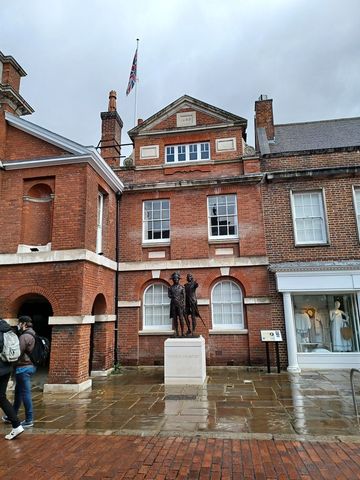The Council Chamber And Assembly Room
