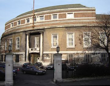 Stoke Newington Municipal Buildings And Surrounding Walls