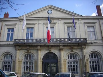 mairie de Chinon