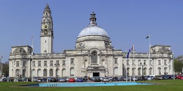 City Hall (Cardiff)
