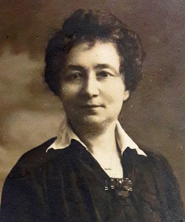 Marie-Ernestine Serret