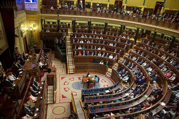 代議院